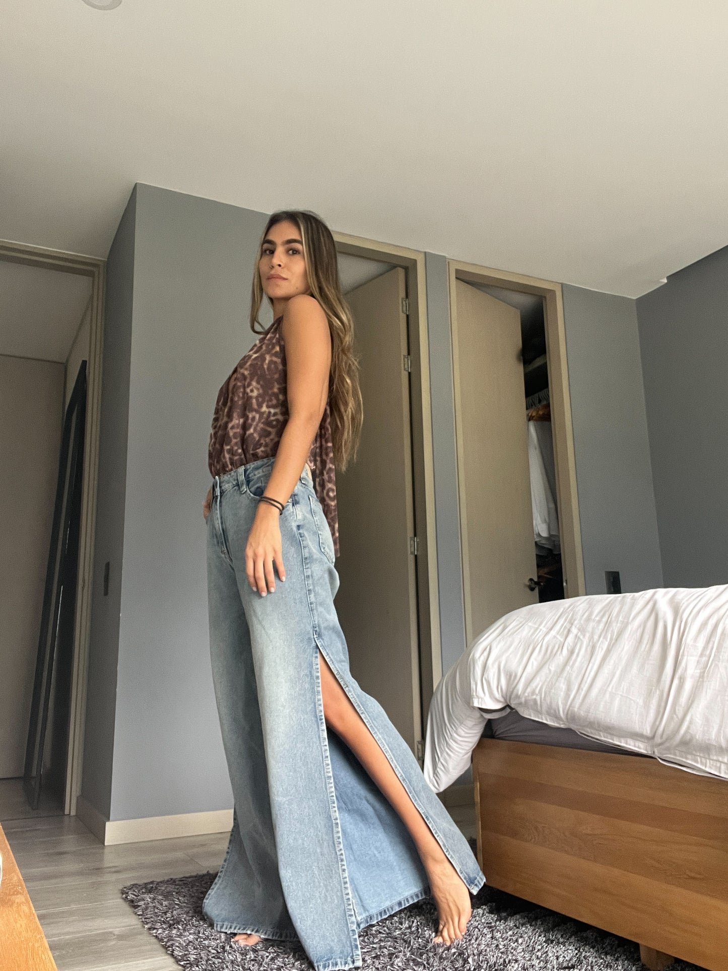 Jeans abertura claro